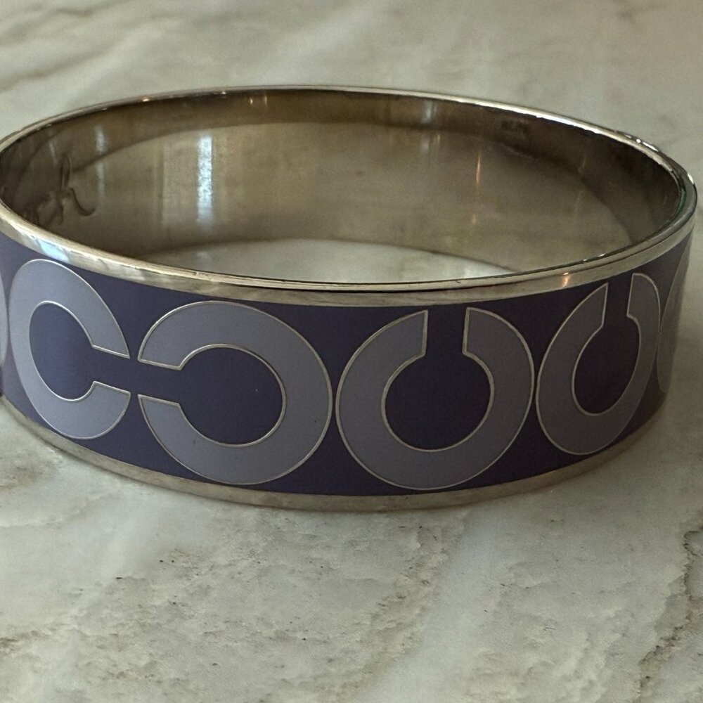 Coach - Picture 4 of 4